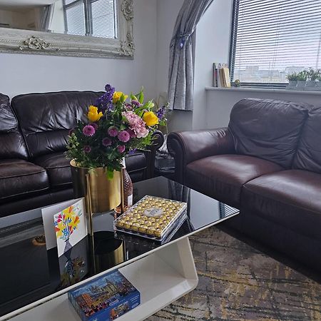 Sidemerseylivings - Central, Bright, And Convenient 2-Bedroom Apartment With Parking Liverpool Zewnętrze zdjęcie