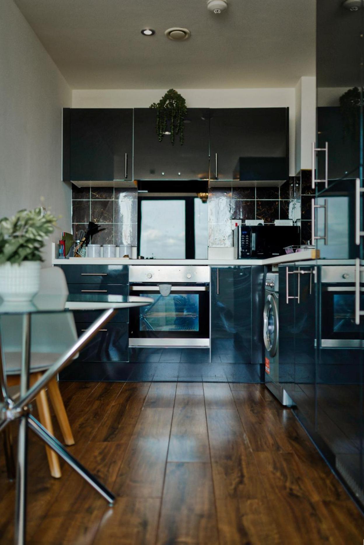 Sidemerseylivings - Central, Bright, And Convenient 2-Bedroom Apartment With Parking Liverpool Zewnętrze zdjęcie