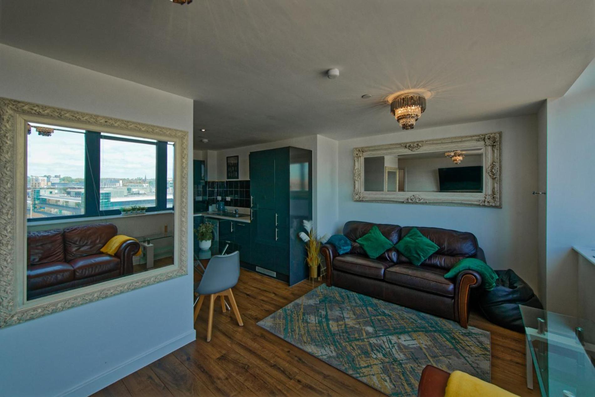 Sidemerseylivings - Central, Bright, And Convenient 2-Bedroom Apartment With Parking Liverpool Zewnętrze zdjęcie
