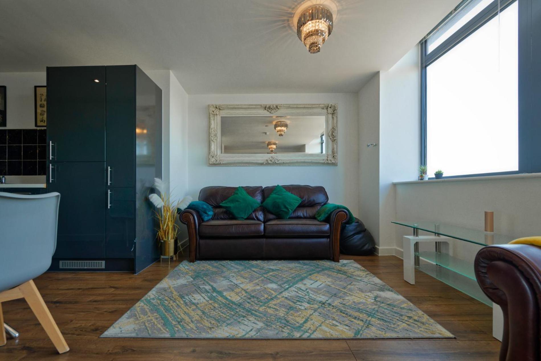 Sidemerseylivings - Central, Bright, And Convenient 2-Bedroom Apartment With Parking Liverpool Zewnętrze zdjęcie