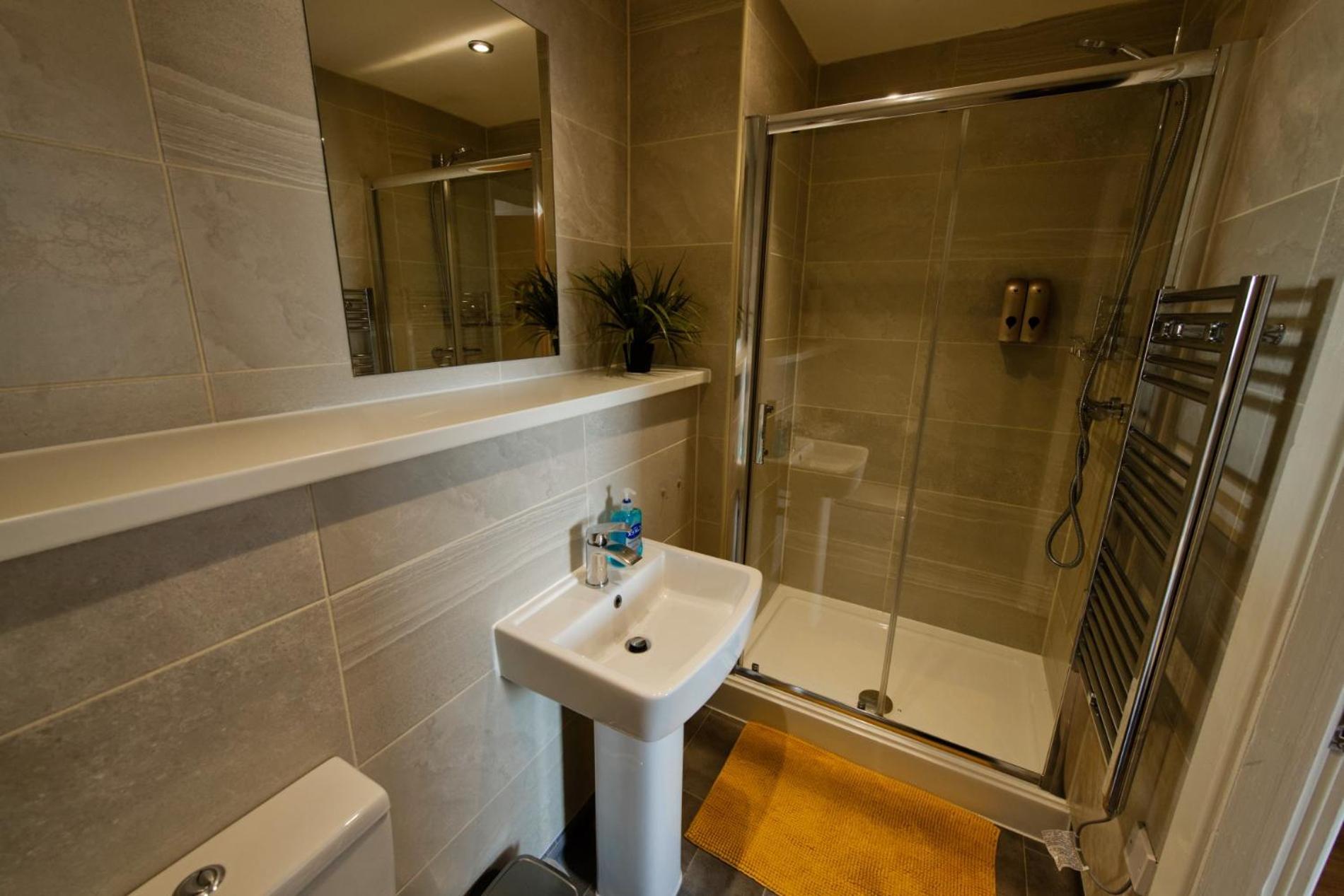 Sidemerseylivings - Central, Bright, And Convenient 2-Bedroom Apartment With Parking Liverpool Zewnętrze zdjęcie