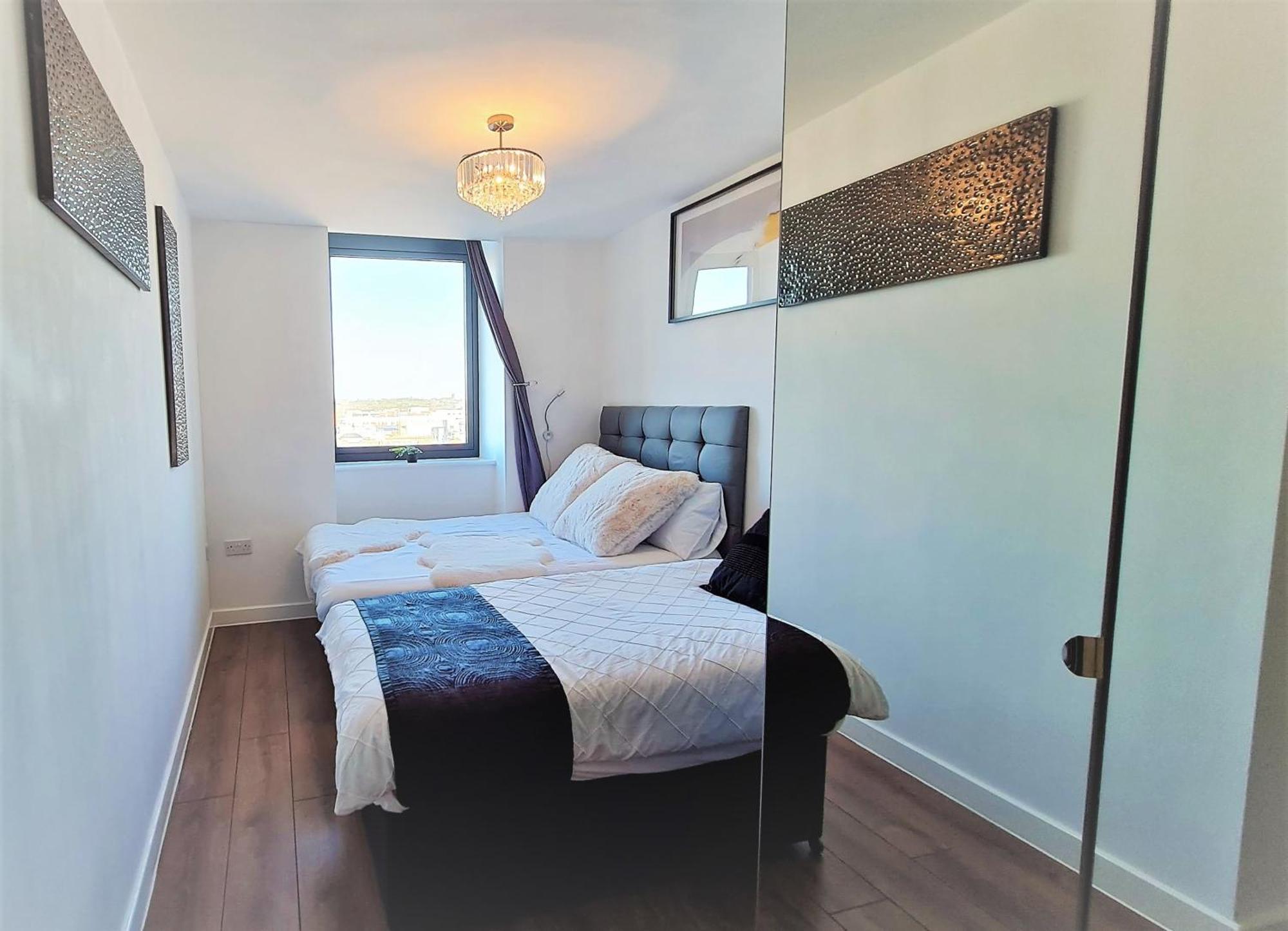 Sidemerseylivings - Central, Bright, And Convenient 2-Bedroom Apartment With Parking Liverpool Zewnętrze zdjęcie